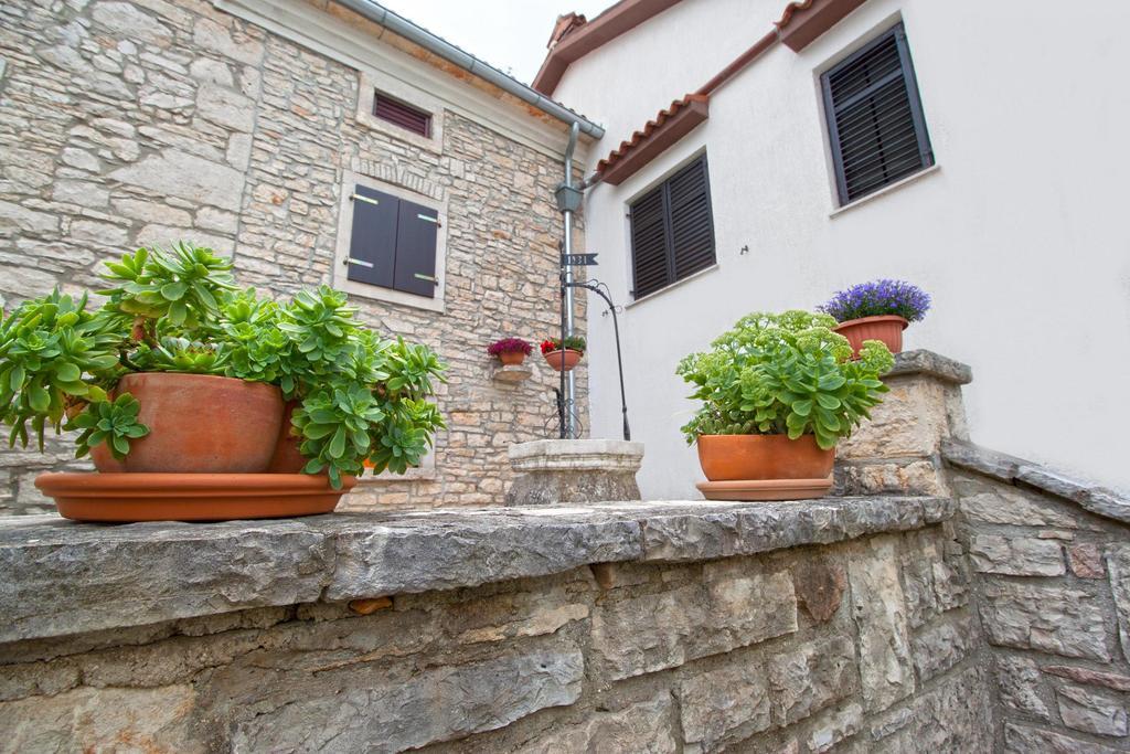 Apartman Orbanići Exterior foto