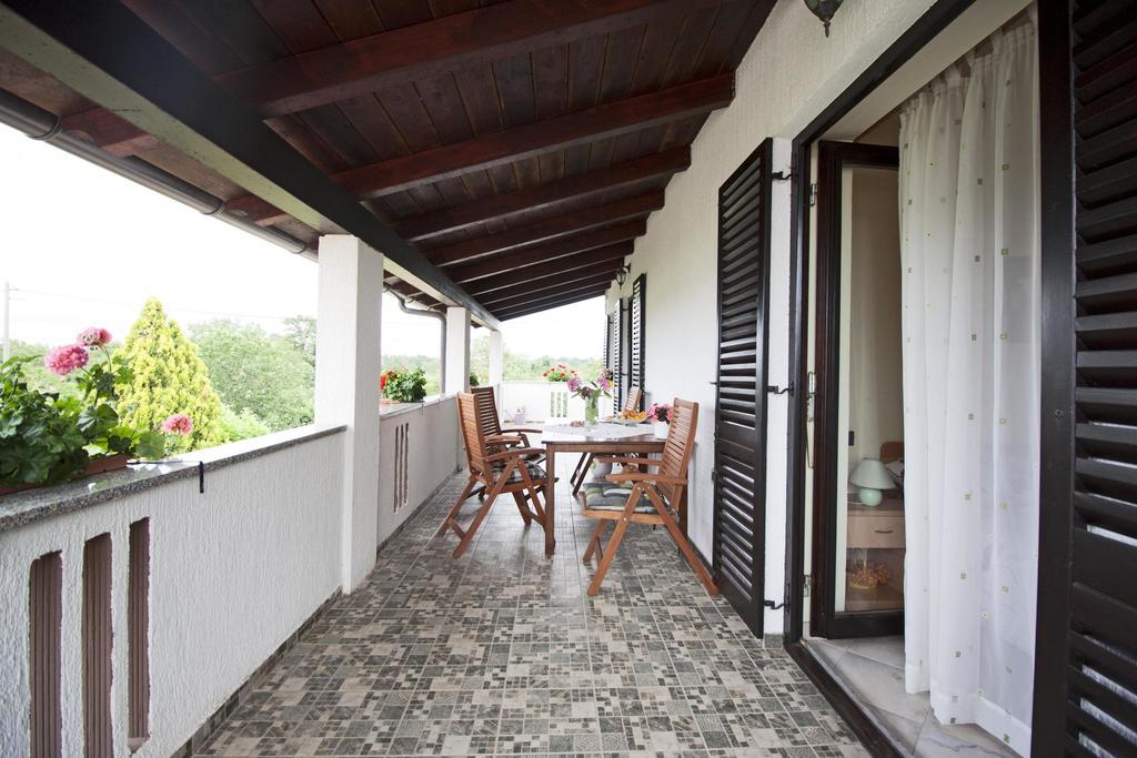 Apartman Orbanići Exterior foto